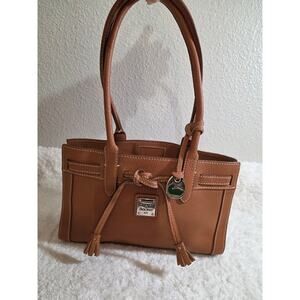 Dooney  & Bourke vintage small tassle tote bag in brown peppled leather
